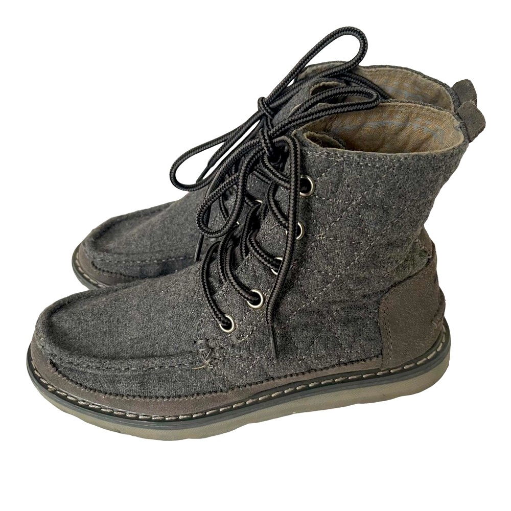 TOMS Searcher Chukka Quilted Gray Fabric Ankle Lace Up Boots. Size 5